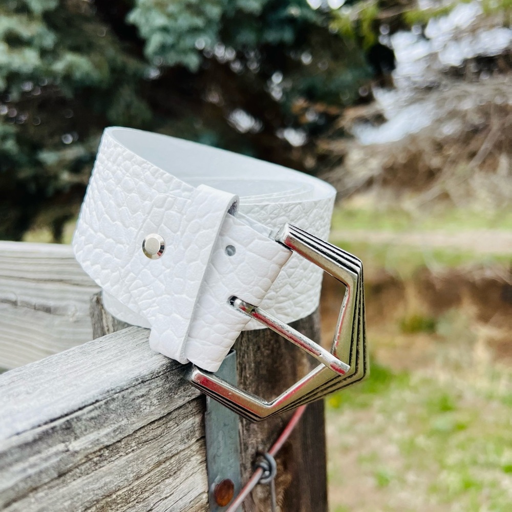 New Faux Crocodile Texture Silver Buckle Belt